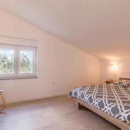 1 Bedroom Lovely In Pula