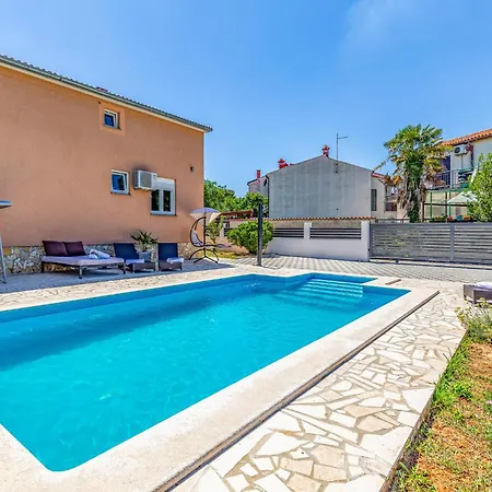 Apartman 1 Bedroom Awesome In *