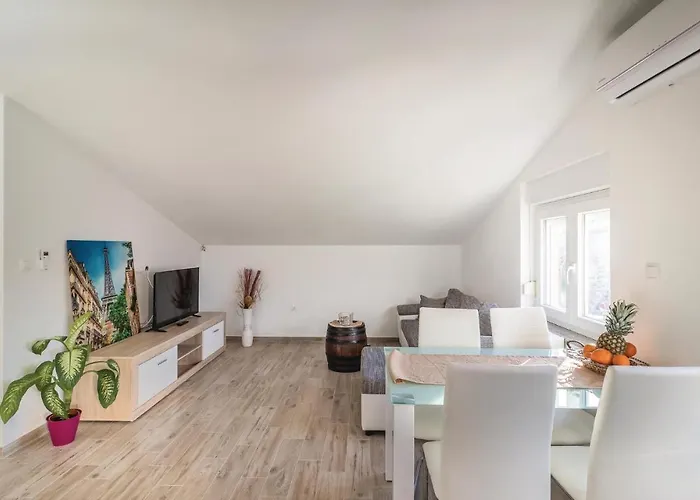 Apartman 1 Bedroom Awesome In